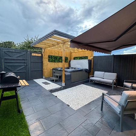 Ferienwohnung Wild & Free Hot Tub Retreat Dartford Exterior foto