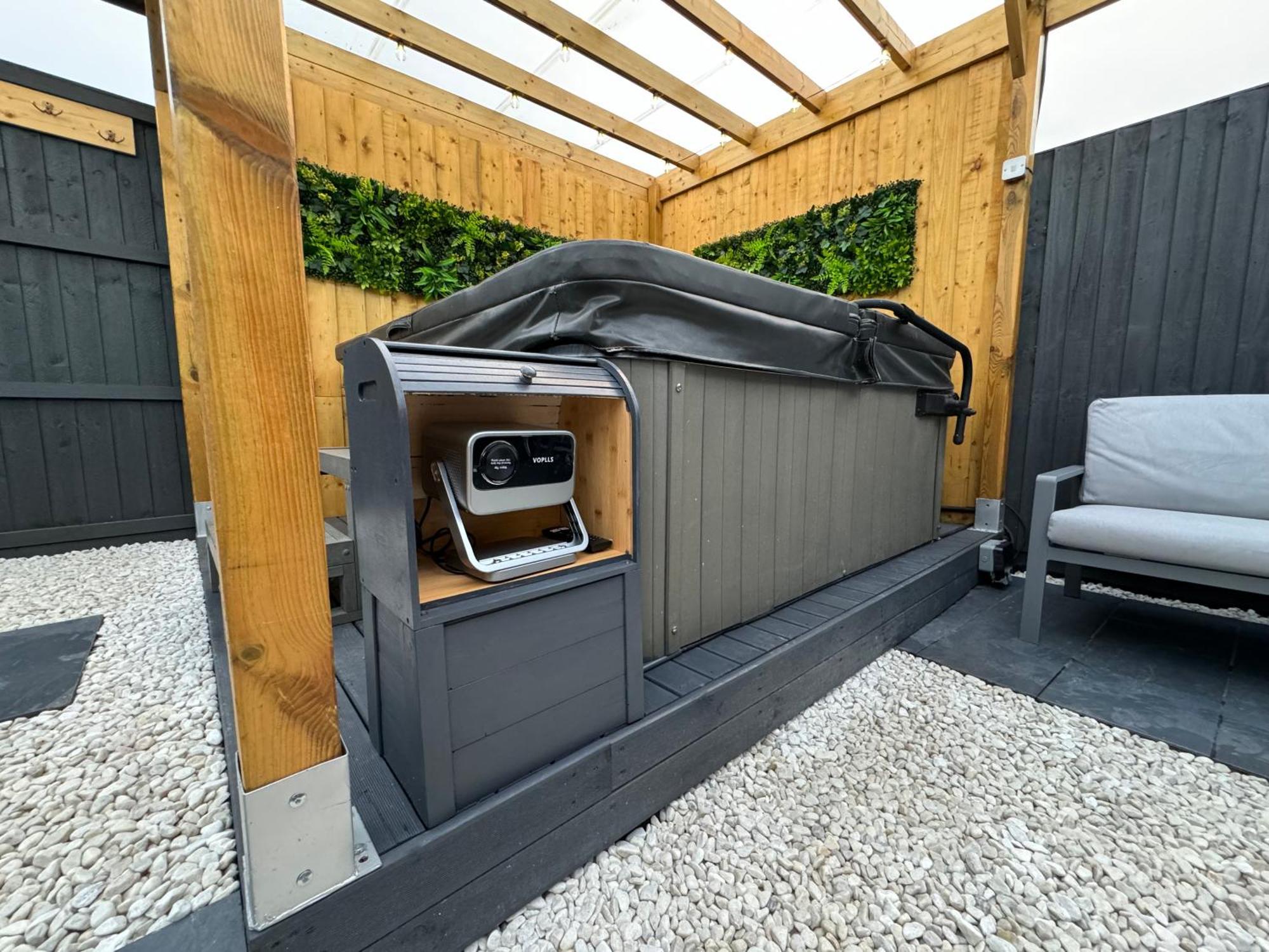 Ferienwohnung Wild & Free Hot Tub Retreat Dartford Exterior foto